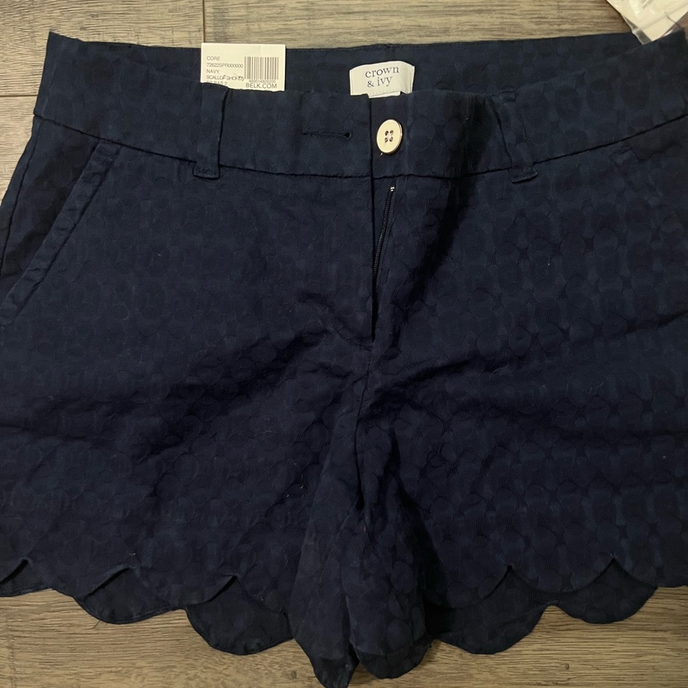 Crown and ivory shorts from Belks! NWT